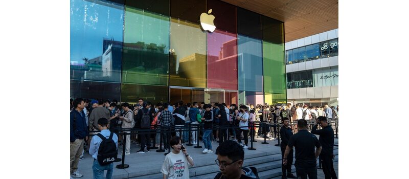 Apple warns India over charger rules