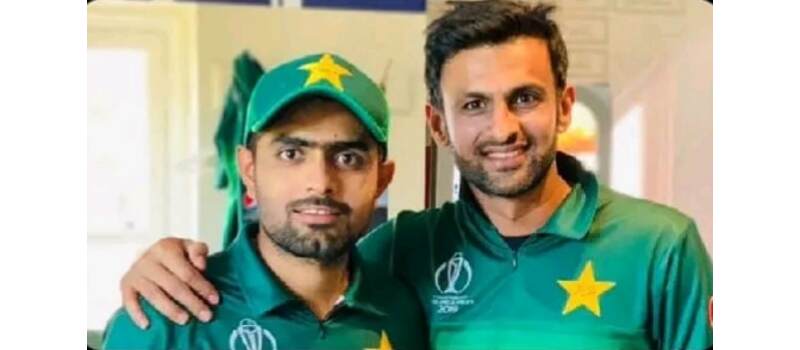 shoaib malik first palyer in pakistan who hit 1000 fours in t20
