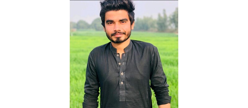 khizaer omer earning from youtube