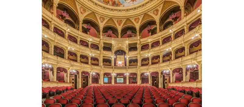 saudi arabia open his first opera house in riyadh