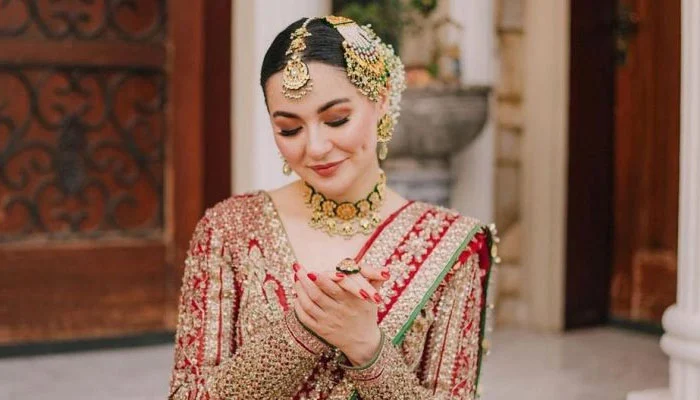 hania amir on his mental health