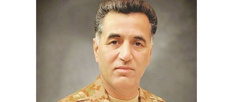 فیض آباد کمیشن نے فیض حمید کو کلین چٹ دے دی۔