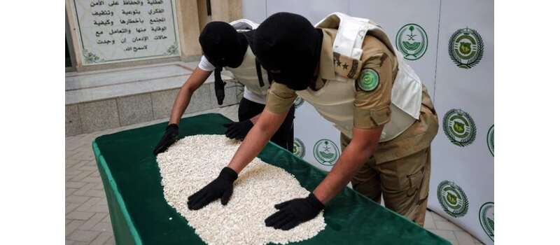 مدینہ ریجن میں میتھ فروخت کرنے پر دو پاکستانی گرفتار, madina,two pakistanis arrested